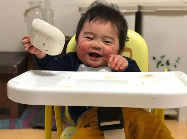 【可愛】日本媽媽曬1歲兒子「蠢照」走紅網路,網友笑噴