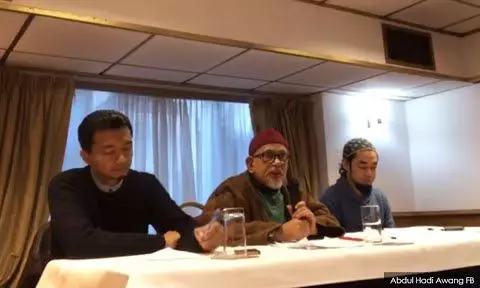 【倫敦對話會場面火爆】炮轟華裔!又重提513事件! 哈迪當場遭人打臉 句句屬實