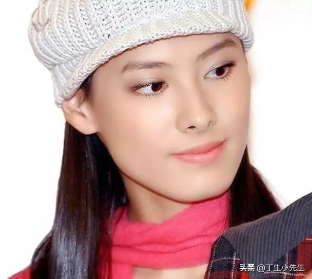 女星為嫁入豪門,偷吃排卵藥生兒子,現在豪門夢碎31歲老成41歲!