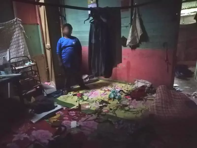 媽媽吸毒被捉了 12歲童 睡垃圾屋