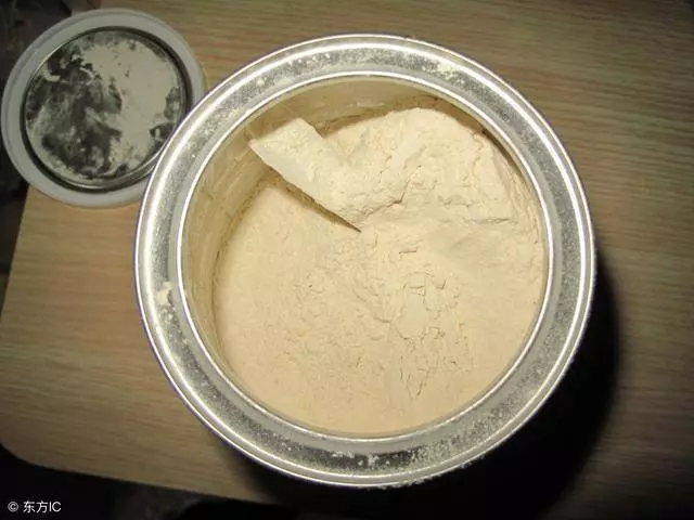 血管堵塞,睡覺時有5個「訊號」!中了1個就要疏通血管,別小看!