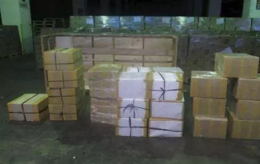 新加坡機場安撿人員,因為撿了一塊表,就坐牢了~