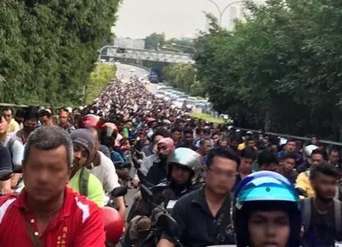 辛苦了,各位在新加坡做工的馬來西亞人民
