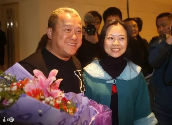 娛樂圈又骯髒又噁心!陳小春都不准孩子接觸,成龍、曾志偉甚至用實際行動告訴你!看到最後一張簡直忍不住!