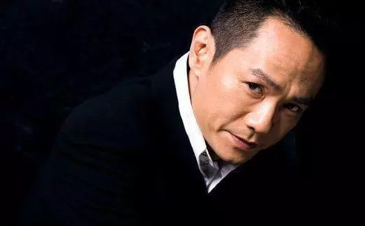 胡歌都佩服他,妻子因患癌去世,他終生未娶,誰說戲子無情