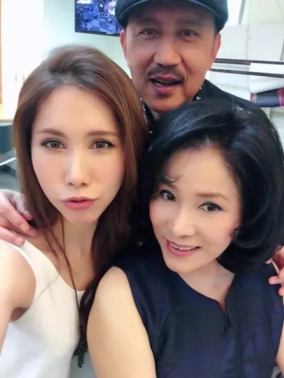 余天再當外公!李亞萍稱「家裡沒忌諱」,爆女兒余苑綺二度懷孕「孕吐嚴重每天躺床」!