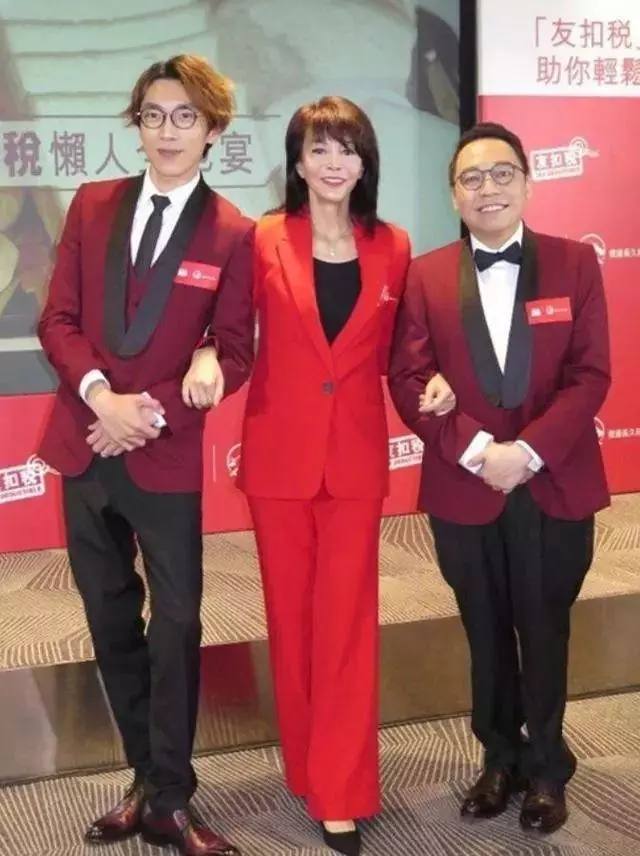 她敢公開懟劉嘉玲!比起趙雅芝米雪等同齡女性來說,63歲卻被稱衰老太快!