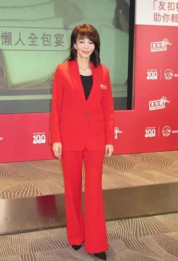她敢公開懟劉嘉玲!比起趙雅芝米雪等同齡女性來說,63歲卻被稱衰老太快!