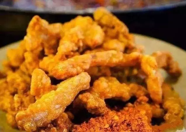 阿姨秘制炸酥肉做法,用了幾十年的老方子,我吃一次就上癮了,又香又脆,沒想到這麼簡單