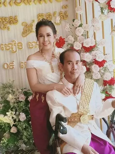 73歲老奶奶與37歲男子結婚啦!新娘穿起婚紗身材竟如此火爆!