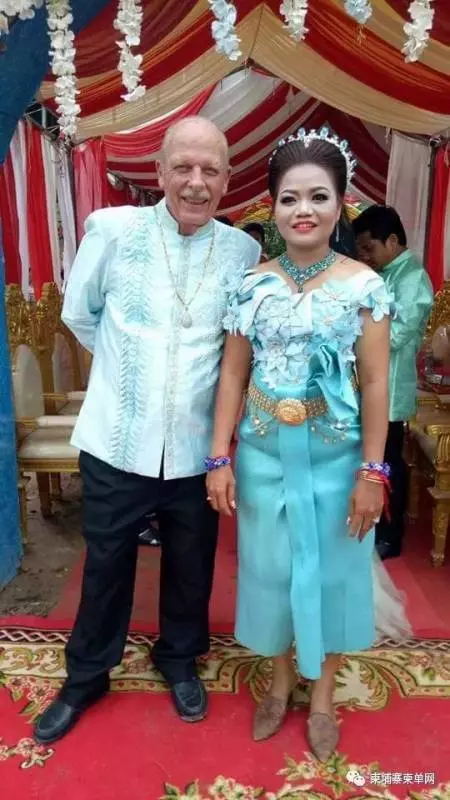 73歲老奶奶與37歲男子結婚啦!新娘穿起婚紗身材竟如此火爆!