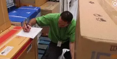 最甜辦公室戀情!為女友買下地中海邊的粉色城堡 10w+人排隊等著打卡住