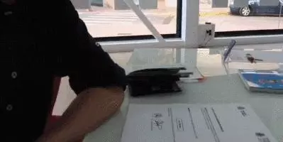 最甜辦公室戀情!為女友買下地中海邊的粉色城堡 10w+人排隊等著打卡住