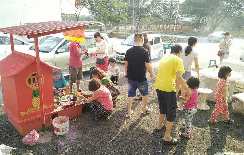【到底發生什麼事?】朝閻羅王比中指爆粗 少年撩陰白無常!