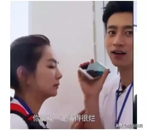Ella直言張丹峰為人很爛,安以軒還吐槽他摳,不顧女兒當街吸菸吵架!