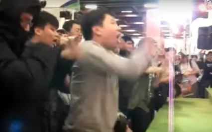 PTT「世貿Mega戰鬥哥」結婚了?8年近況曝光(含影片)