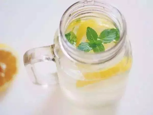 在家自製這8種「水」 排毒養顏 美白瘦身!