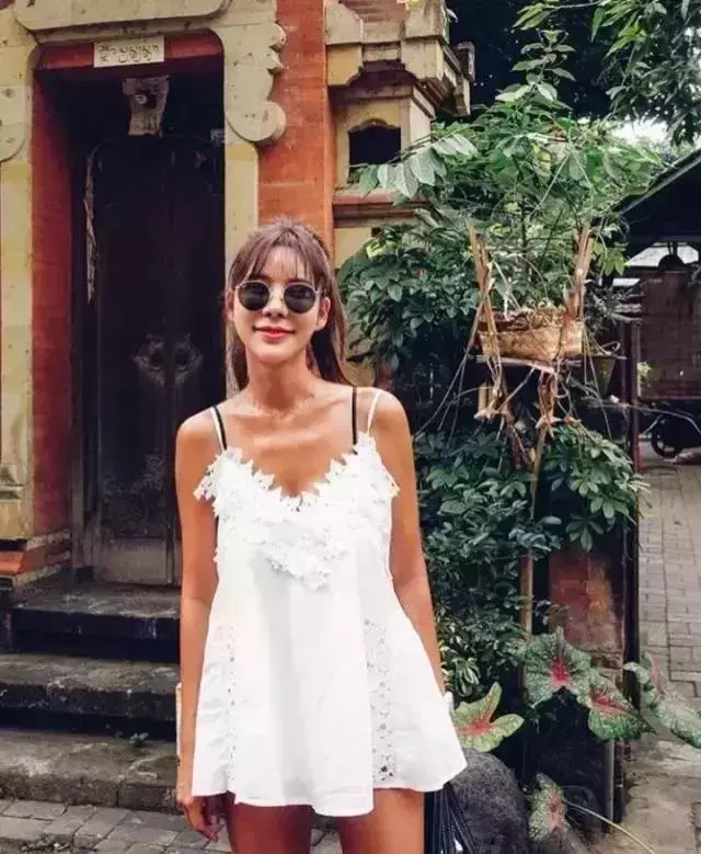 年紀相差16歲,又帥又壯鮮肉被42歲阿姨泡走了,但一看她真面目讓人驚呼:自律的人生,果然有奇跡