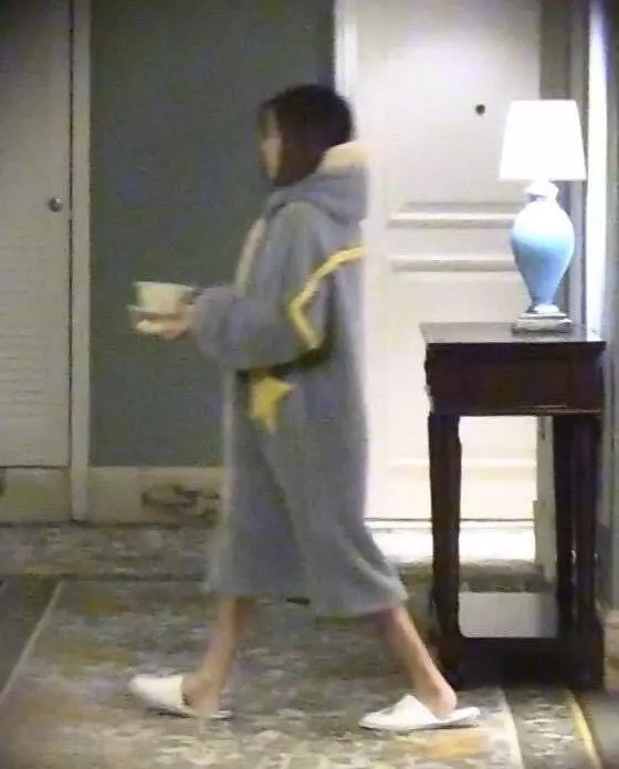 畢瀅拿「一根棒」去張丹峰房間,究竟是驗孕棒還是溫度計?