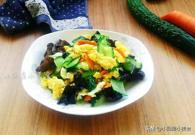 木耳有營養,炒木耳切記這樣下鍋,安全不會燙傷