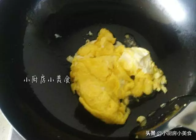 木耳有營養,炒木耳切記這樣下鍋,安全不會燙傷