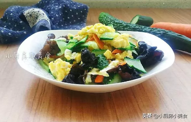 木耳有營養,炒木耳切記這樣下鍋,安全不會燙傷