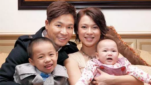 【原來郭晉安的老婆是她】曾經出演《西遊記2》的紅孩兒,39歲看起來還像少女