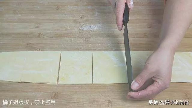我家餛飩皮從來不買,教你秘製做法,4塊錢做60張,乾淨衛生健康