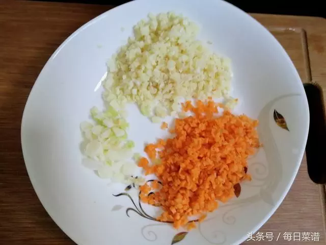 一把金針菇,一把粉絲,不炒不煮,不涼拌,營養美味,做法超簡單