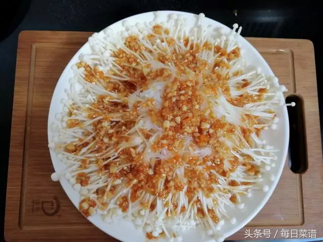 一把金針菇,一把粉絲,不炒不煮,不涼拌,營養美味,做法超簡單