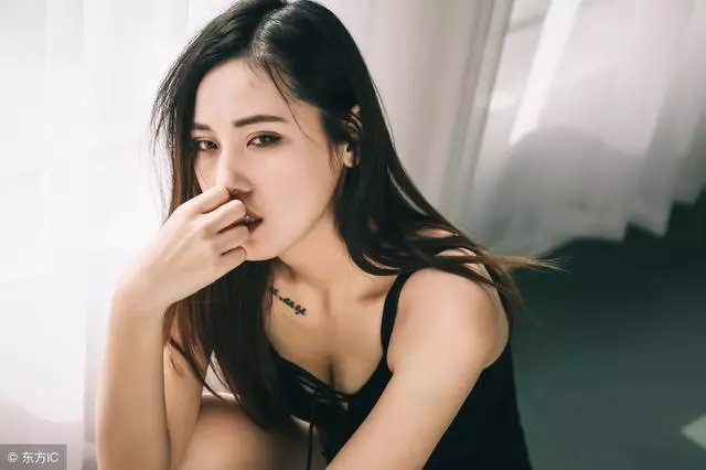 兩性相處,女人的五個「不老實」,最讓男人心心念念,會愛你入骨!