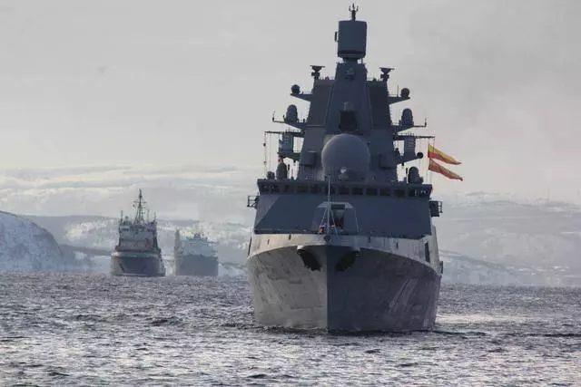 寧願「孤家寡人」也拒絕派艦前來,美國人:不參加中國閱艦是損失