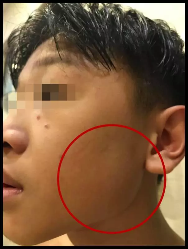 沒穿運動服,大馬老師直接送他巴掌!還被曝曾這樣對女同學~「沒人願意幫我們」