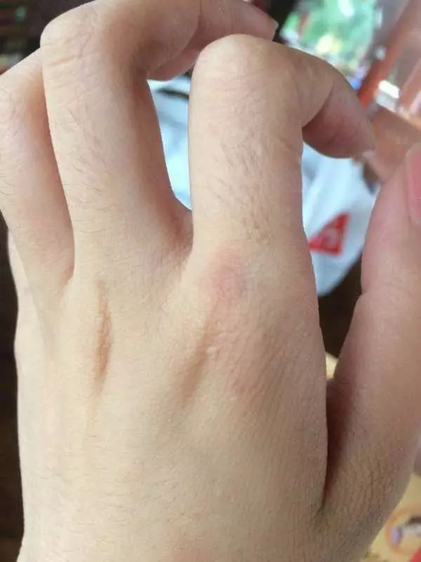 拜拜燒香時被香灰燙到手不是意外!而是神明想提醒你十件事