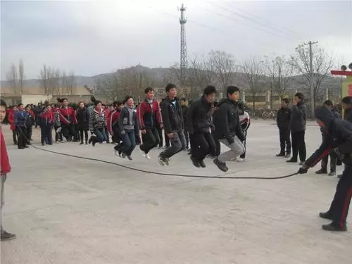 3個減肥動作,可以高效燃脂,幫你減掉贅肉