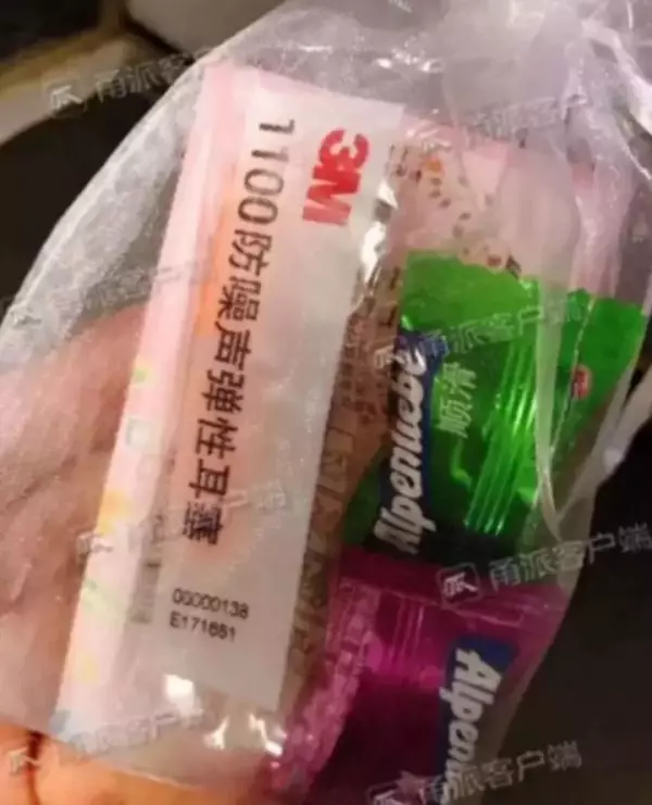 這7張地鐵偷拍照爆紅網路,被全網稱為教科書級示範 ,這才是給孩子最好的教養