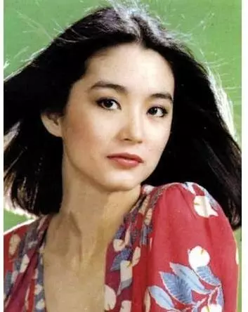 林青霞傳奇不再!林青霞近日照曝光,70歲現身嚇壞眾人