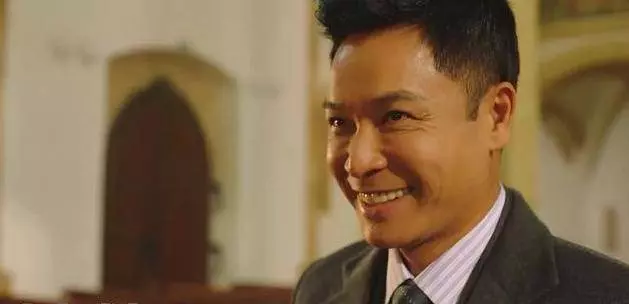 【原來郭晉安的老婆是她!】曾經出演《西遊記2》的紅孩兒演技一流,39歲了看起來還像少女!