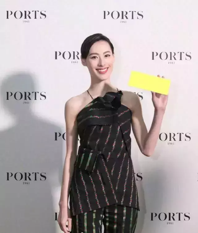 曾差一點嫁入豪門,如今現身美出新高度,李嘉誠兒子真的看錯了!