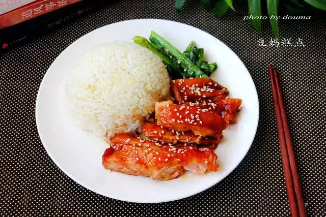 不用開火,教你10分鐘做雞腿飯!學會就不用叫外賣啦~
