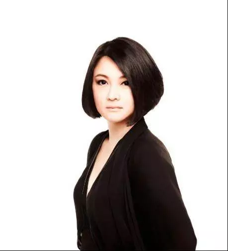新加坡女星結婚27年,身體臃腫胖成球,老公依舊寵上天:有種愛情叫「不管你變得如何,我都愛你如初」
