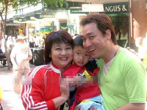 新加坡女星結婚27年,身體臃腫胖成球,老公依舊寵上天:有種愛情叫「不管你變得如何,我都愛你如初」
