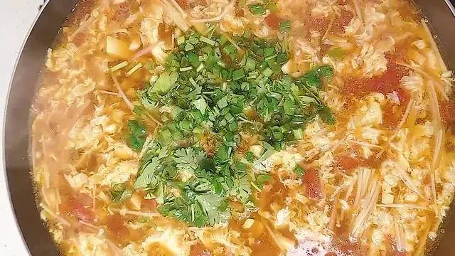 古早味食譜(酸辣湯),簡單幾種家常食材,搞定一道湯,酸甜開胃還去火,喝完渾身都舒服