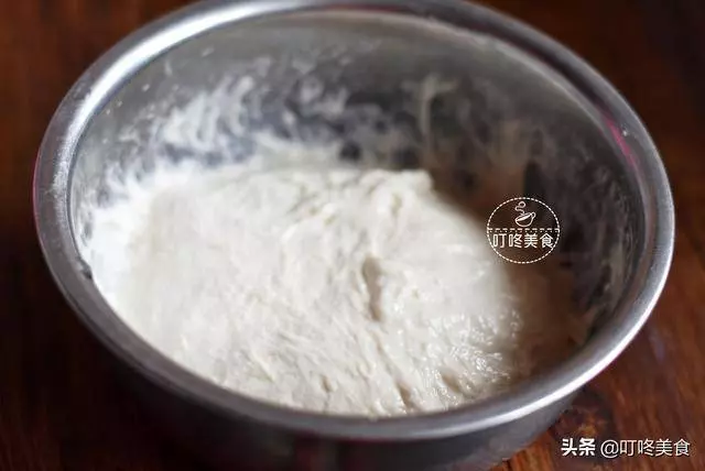 春卷皮別再買了,2分鐘教你在家做,又薄又韌,10秒烙一張