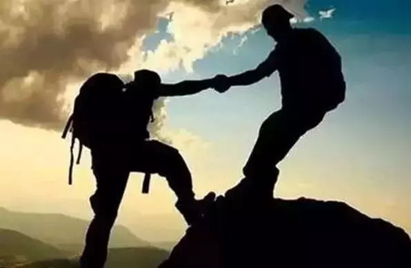 一個人要成功,需要高人指點、貴人相助、個人奮鬥......