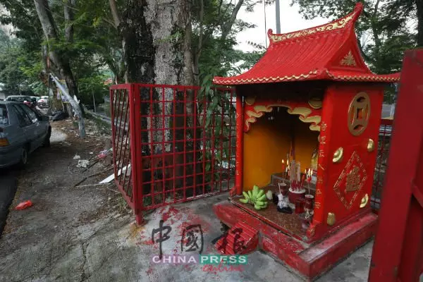 工業區廠商不解 拿督公神龕遭查封