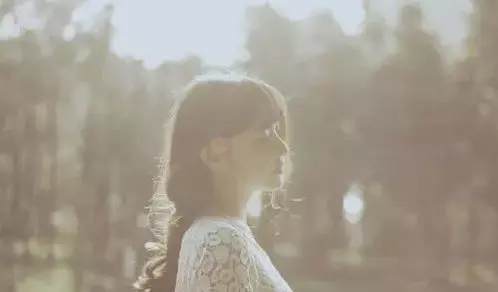 農曆這3天出生的女人,天生桃花運旺,年過50都不愁有人追