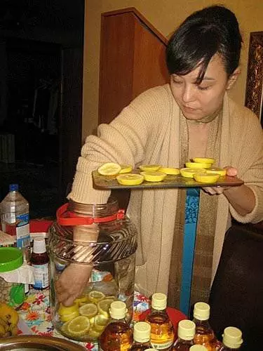 (真人真事) 專治大腸癌的秘方!她喝了半年居然好轉了!抗癌又養生