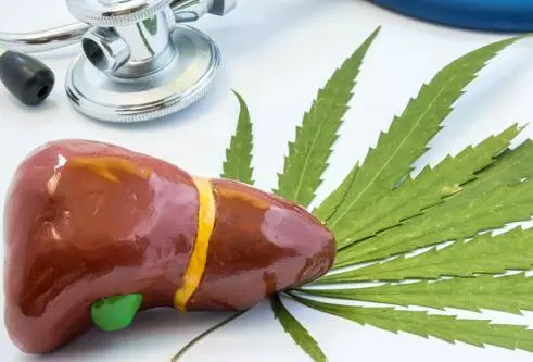肝不好,睡覺時,會有這4種跡象,你若都沒有,說明你的肝很健康,恭喜你~~