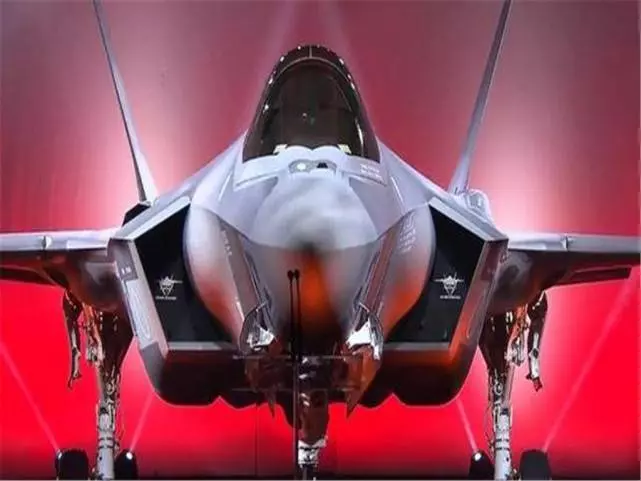 F-35A被誰撈到了?美國徹底坐不住了,日本躲在角落不敢吭聲